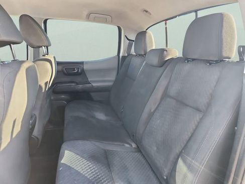 Used 2020 Toyota Tacoma SR w/ SR Convenience Package image 17