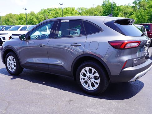 Used 2025 Ford Escape Active AWD/4WD image 7