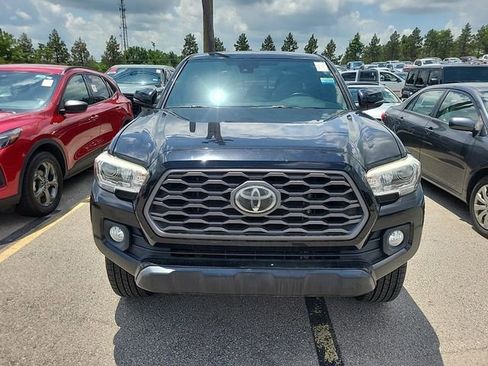 Used 2021 Toyota Tacoma TRD Off-Road AWD/4WD image 7