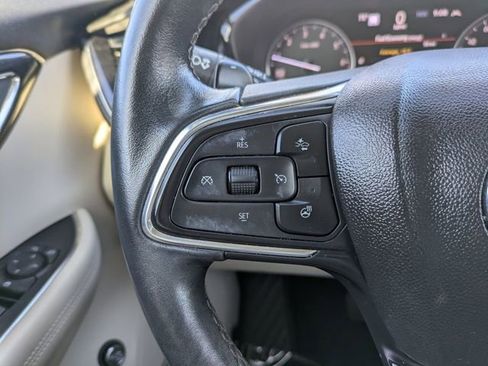 Used 2022 Buick Envision Essence w/ Technology Package I image 29