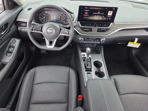 New 2026 Nissan Altima 2.5 SV FWD image 6