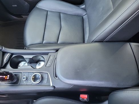 Used 2022 Cadillac XT5 Sportv w/ Technology Package image 22