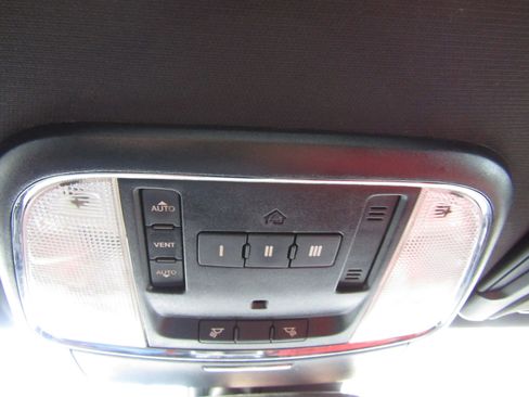 Used 2019 Dodge Charger Scat Pack w/ Technology Group image 31