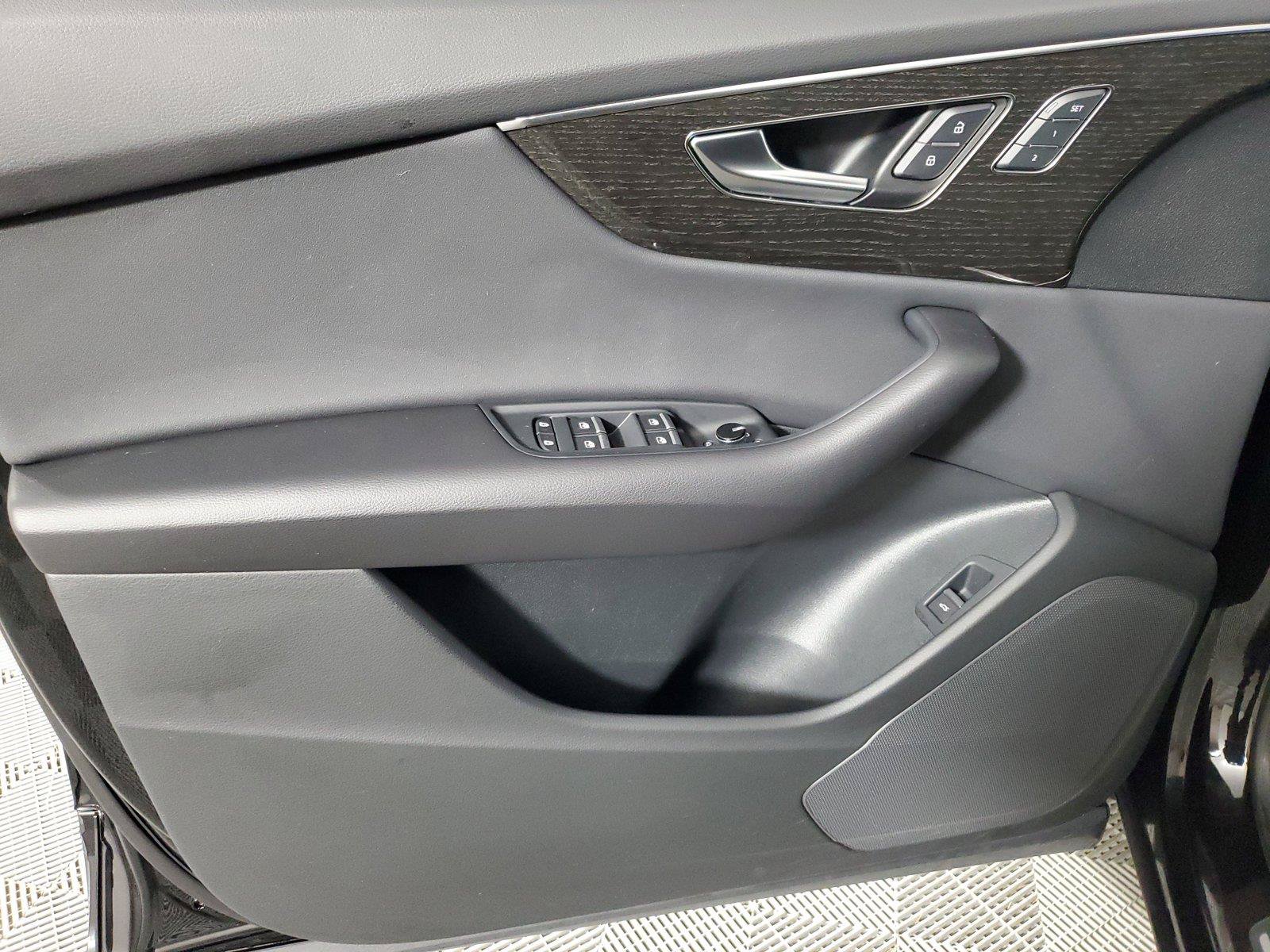 Used 2024 Audi Q8 Premium w/ Black Optic Package AWD/4WD image 18