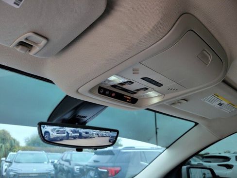 Used 2022 GMC Acadia Denali w/ Denali Ultimate Package image 26