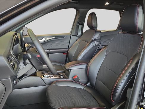 Used 2024 Ford Escape ST-Line w/ Tech Pack #1 image 11