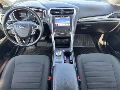 Certified 2019 Ford Fusion SE image 8