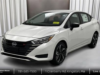 New 2025 Nissan Versa SR w/ Trunk Package