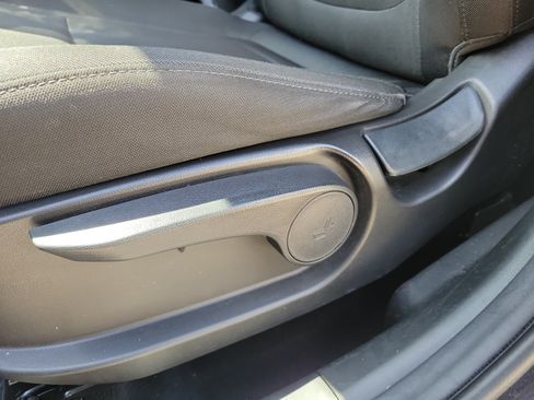 Used 2023 Hyundai Tucson SE FWD image 18
