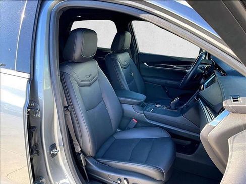 Used 2024 Cadillac XT5 Premium Luxury image 9