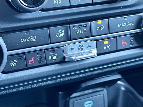 Used 2025 Ford Bronco Outer Banks image 20