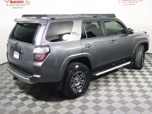 Used 2020 Toyota 4Runner TRD Off-Road Premium w/ Moonroof Package AWD/4WD image 4