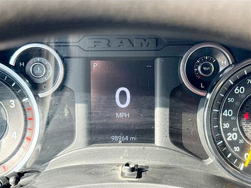 Used 2019 RAM 2500 Big Horn image 13