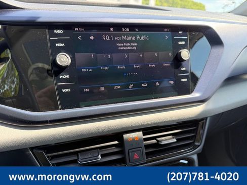 Used 2023 Volkswagen Taos SE w/ Panoramic Sunroof Package AWD/4WD image 40