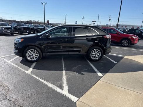 Used 2022 Ford Edge SEL w/ Convenience Package image 4