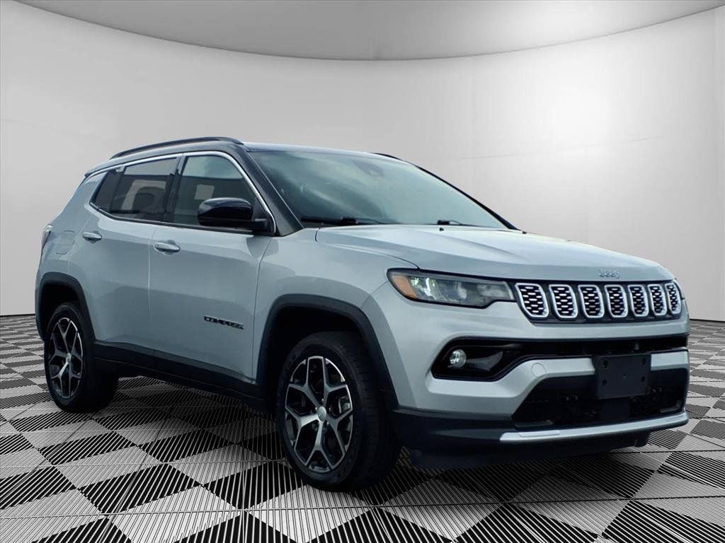 Used 2024 Jeep Compass Limited AWD/4WD image 1