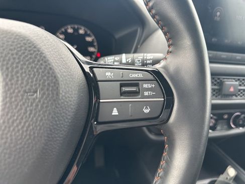 Used 2025 Honda HR-V Sport image 22