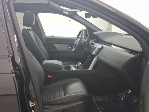 New 2025 Land Rover Discovery Sport Dynamic SE image 35