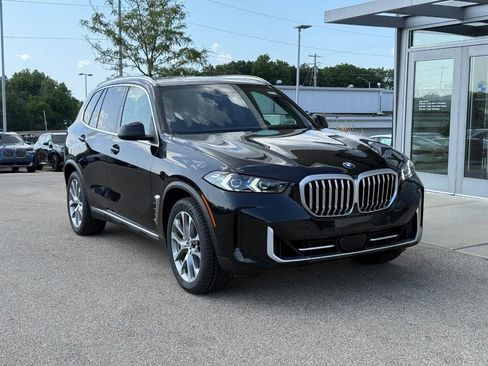 Used 2024 BMW X5 xDrive40i w/ Premium Package AWD/4WD image 1