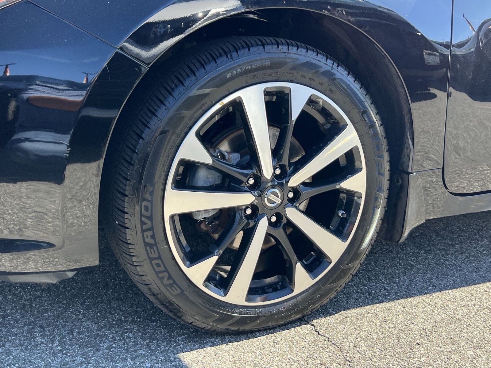 Used 2018 Nissan Altima 2.5 SR FWD image 12