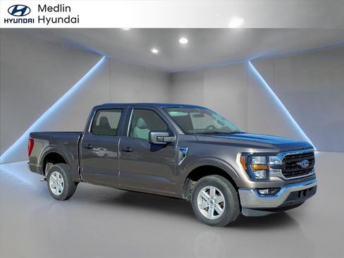 Used 2023 Ford F150 XLT image 1
