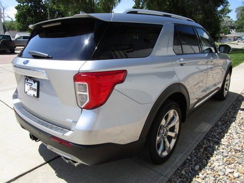 Used 2020 Ford Explorer Platinum AWD/4WD image 7