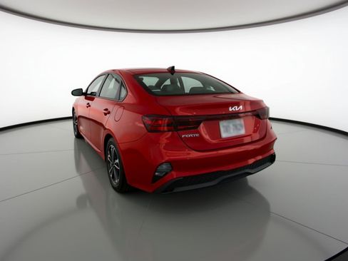 Used 2024 Kia Forte LXS image 6