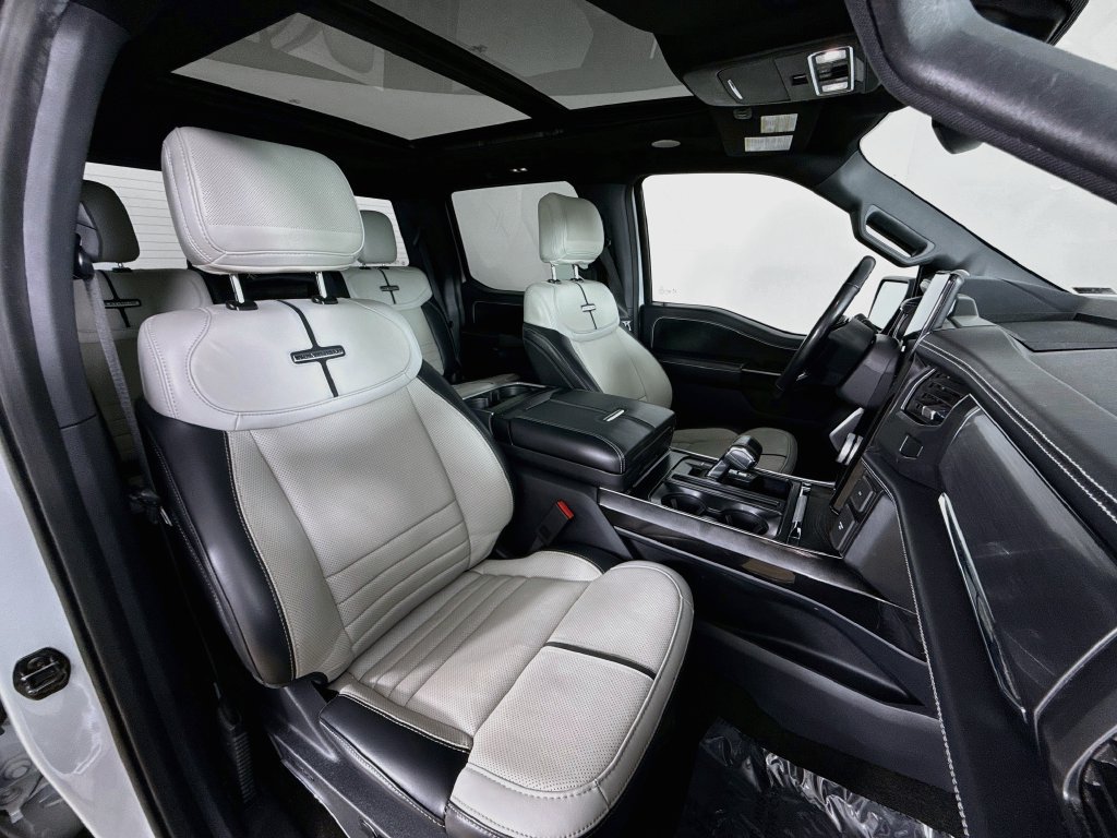 Used 2023 Ford F150 Lightning Platinum AWD/4WD image 29