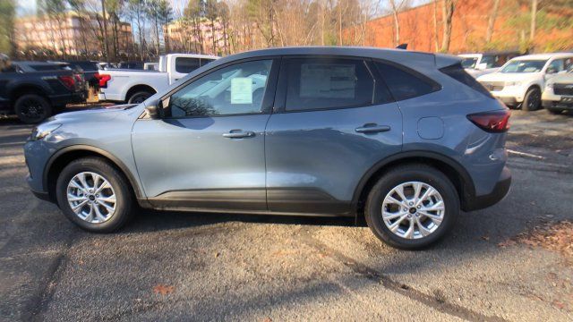 Used 2025 Ford Escape Active FWD image 8