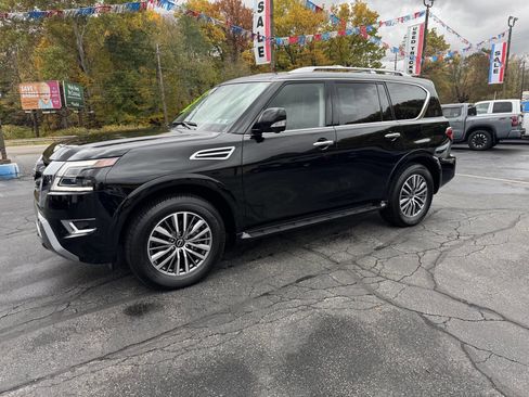 Used 2024 Nissan Armada SL w/ Cargo Package image 5