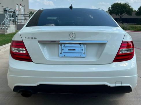 Used 2012 Mercedes-Benz C 250 Sedan image 9