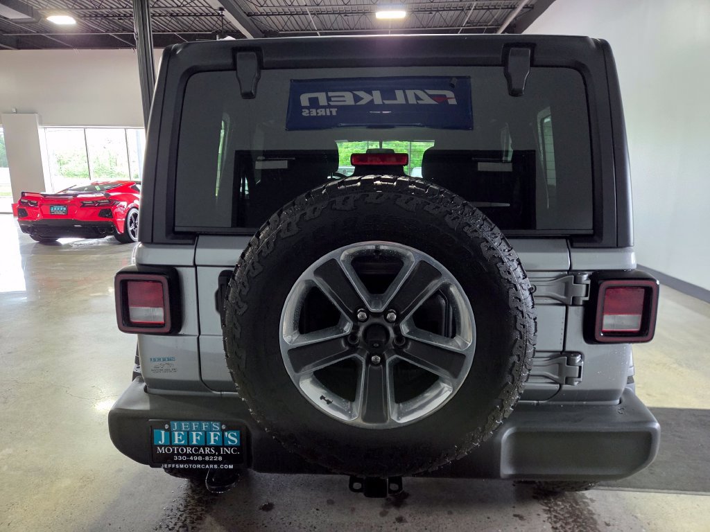 Used 2018 Jeep Wrangler Unlimited Sport AWD/4WD image 4