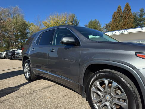 Used 2020 Chevrolet Traverse Premier image 15