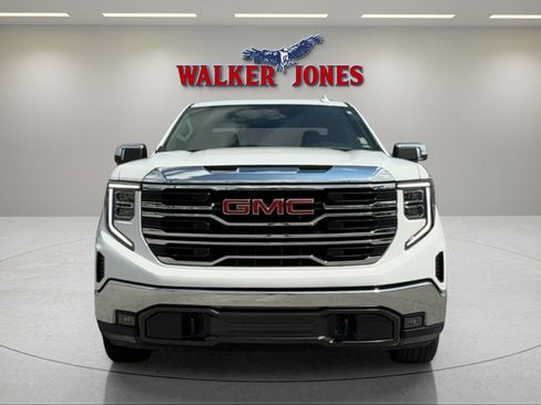 Used 2025 GMC Sierra 1500 SLT image 8