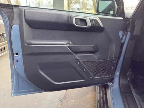 New 2025 Ford Bronco Outer Banks w/ Black Appearance Package image 14