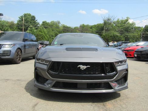 Used 2024 Ford Mustang GT RWD image 3