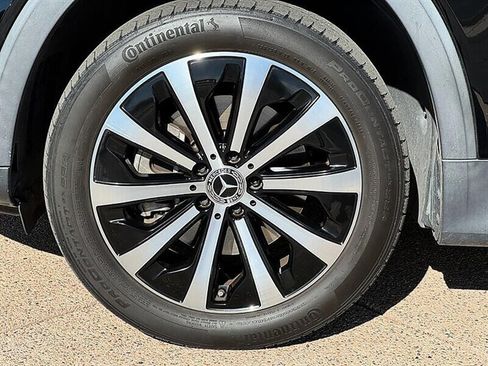 Used 2022 Mercedes-Benz GLB 250 4MATIC w/ Premium Package Lite image 35