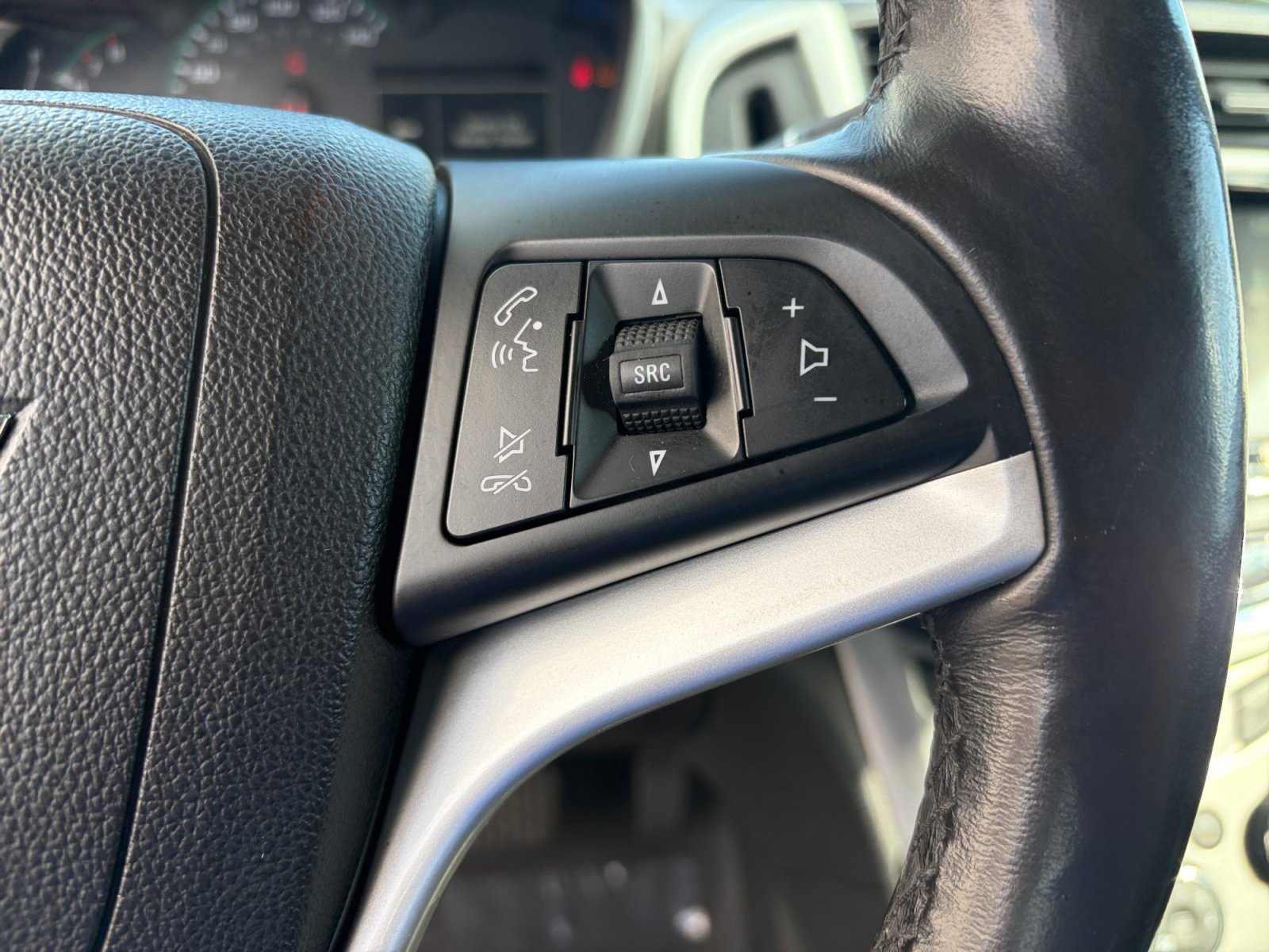 Used 2017 Chevrolet Sonic Premier FWD image 15