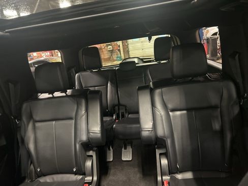 Used 2021 Ford Expedition XLT AWD/4WD image 26