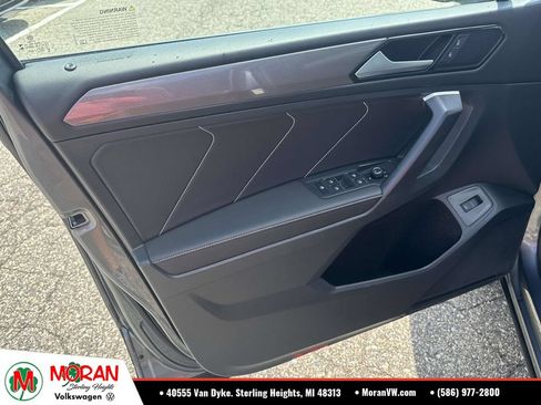 Certified 2024 Volkswagen Tiguan SE AWD/4WD image 16