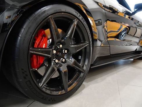 Used 2020 Ford Mustang Shelby GT500 w/ Carbon Fiber Track Pack RWD image 14