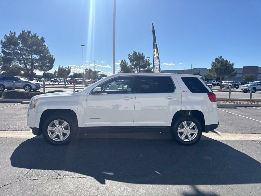 Used 2015 GMC Terrain SLE FWD image 2