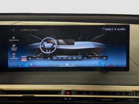 Used 2024 BMW iX xDrive50 w/ Premium Package AWD/4WD image 19