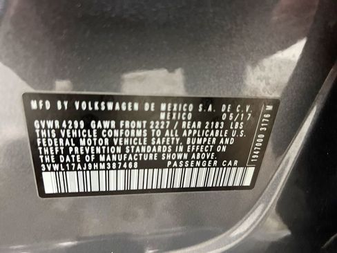 Used 2017 Volkswagen Jetta SEL image 28