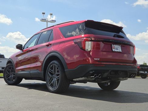 New 2026 Ford Explorer ST AWD/4WD image 14