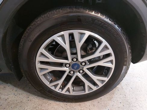 Used 2022 Ford Escape SEL w/ Technology Package FWD image 35