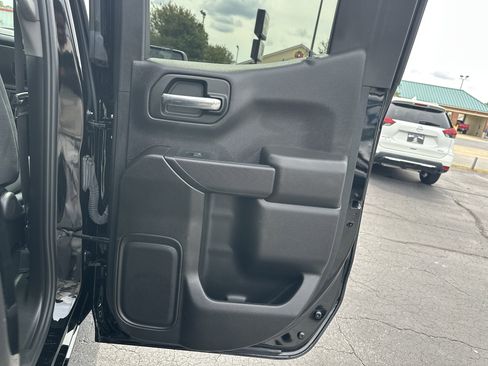 Certified 2024 Chevrolet Silverado 1500 Custom image 17