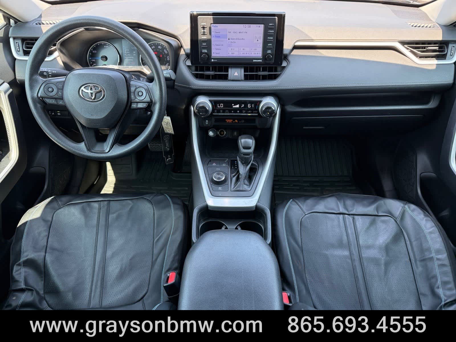 Used 2021 Toyota RAV4 LE AWD/4WD image 19