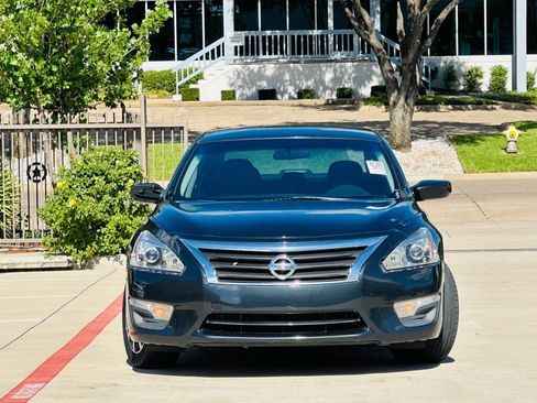 Used 2015 Nissan Altima 2.5 S FWD image 2