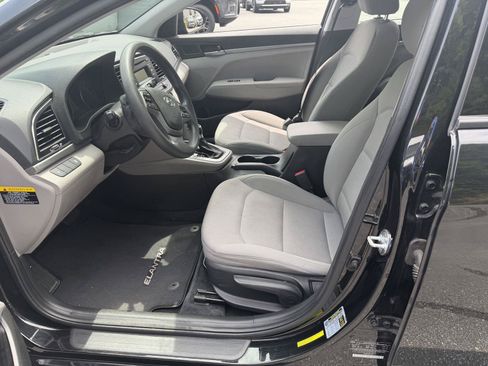 Used 2018 Hyundai Elantra SE FWD image 13